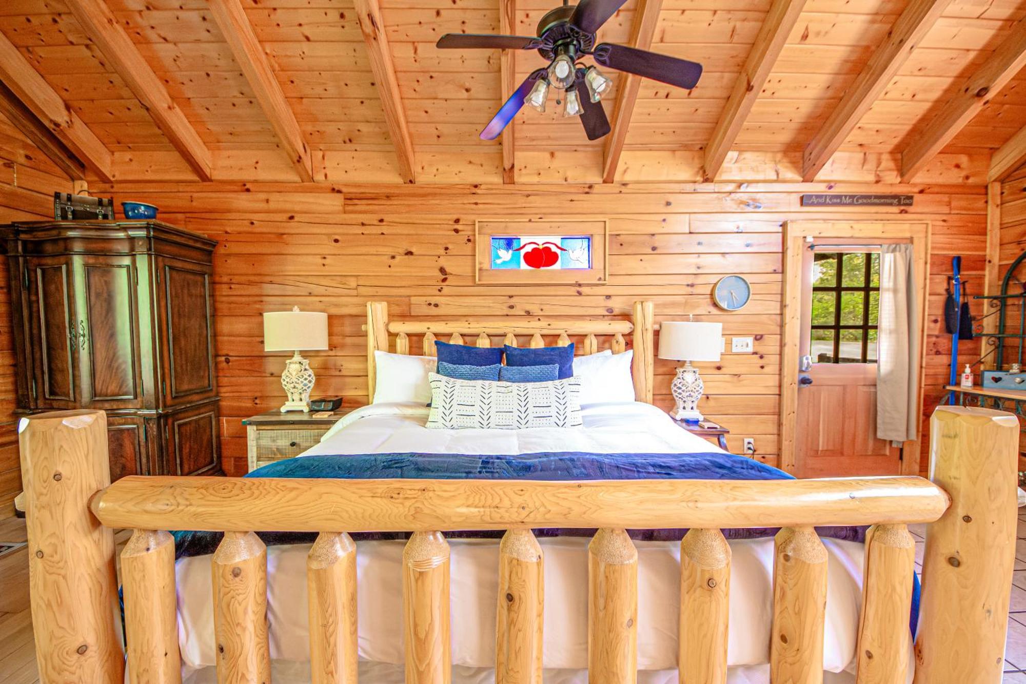 Love Me Tender Studio Cabin Sevierville Exterior photo